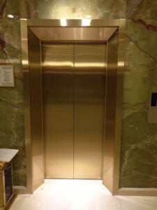 Chi phí lắp đặt thang máy gia đình