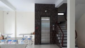 Tìm hiểu về thang máy tải khách