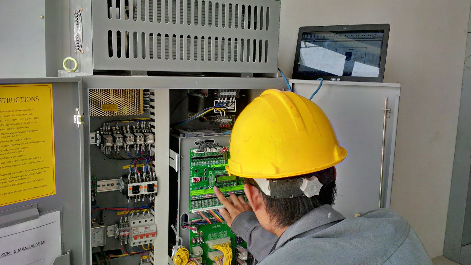 Quy trình bảo trì thang máy Mitsubishi đúng cách