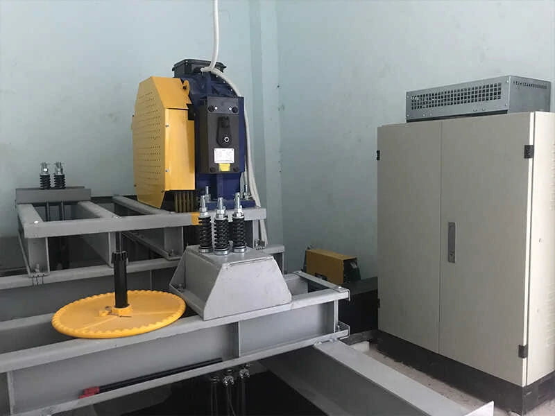 Bố trí linh kiện trong phòng kỹ thuật thang máy